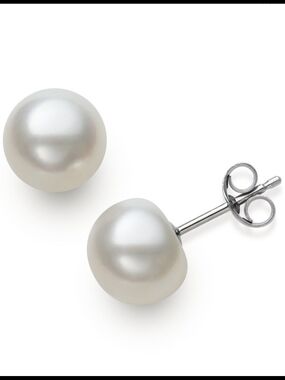 White Fresh Water Cultured Pearl Stud Earrings 8-9 mm Stering Silver Post